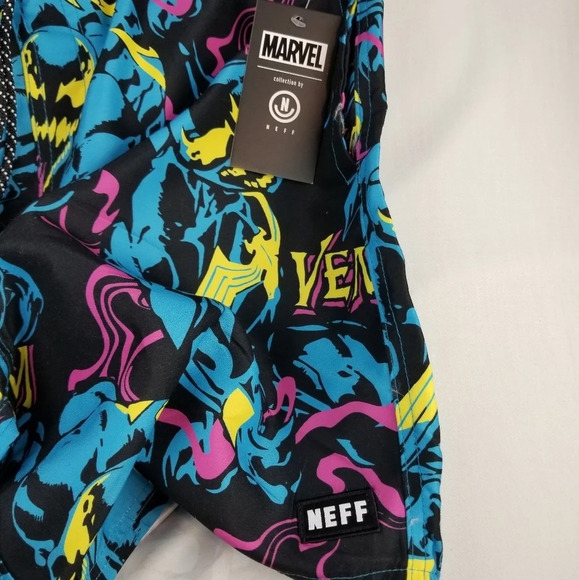 Marvel × Neff Venom Print Board Shorts. - Picture 4 of 6